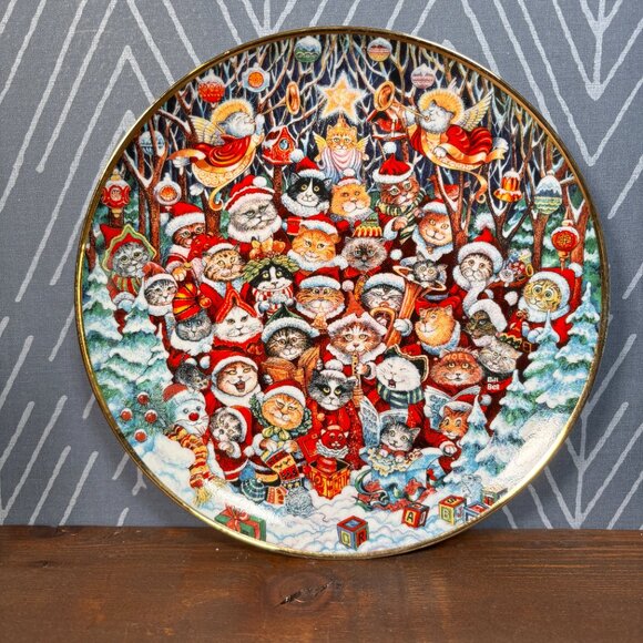 Santa Claws Cat Christmas Collector 8" Plate by Bill Bell from the Franklin Mint - Picture 2 of 15